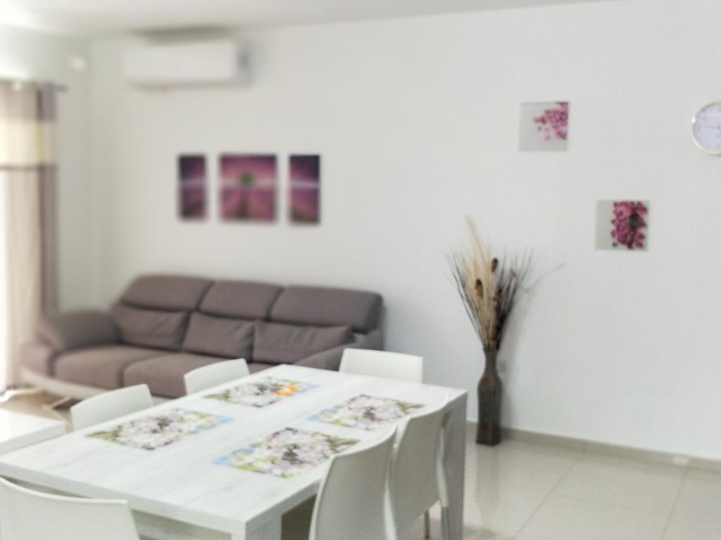Sunstone Court Apartment St. Paul's Bay Exterior photo